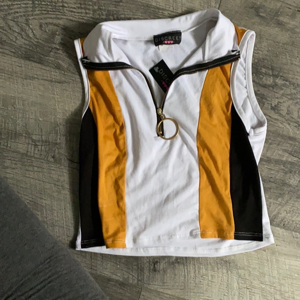 Retro/ vintage collar crop top